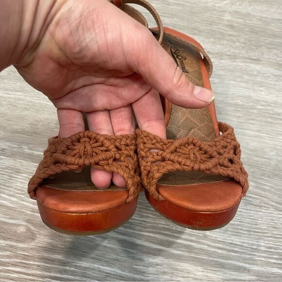 Lucky Brand Vintage Wood Heels Clogs Mules Heels - Picture 5 of 7